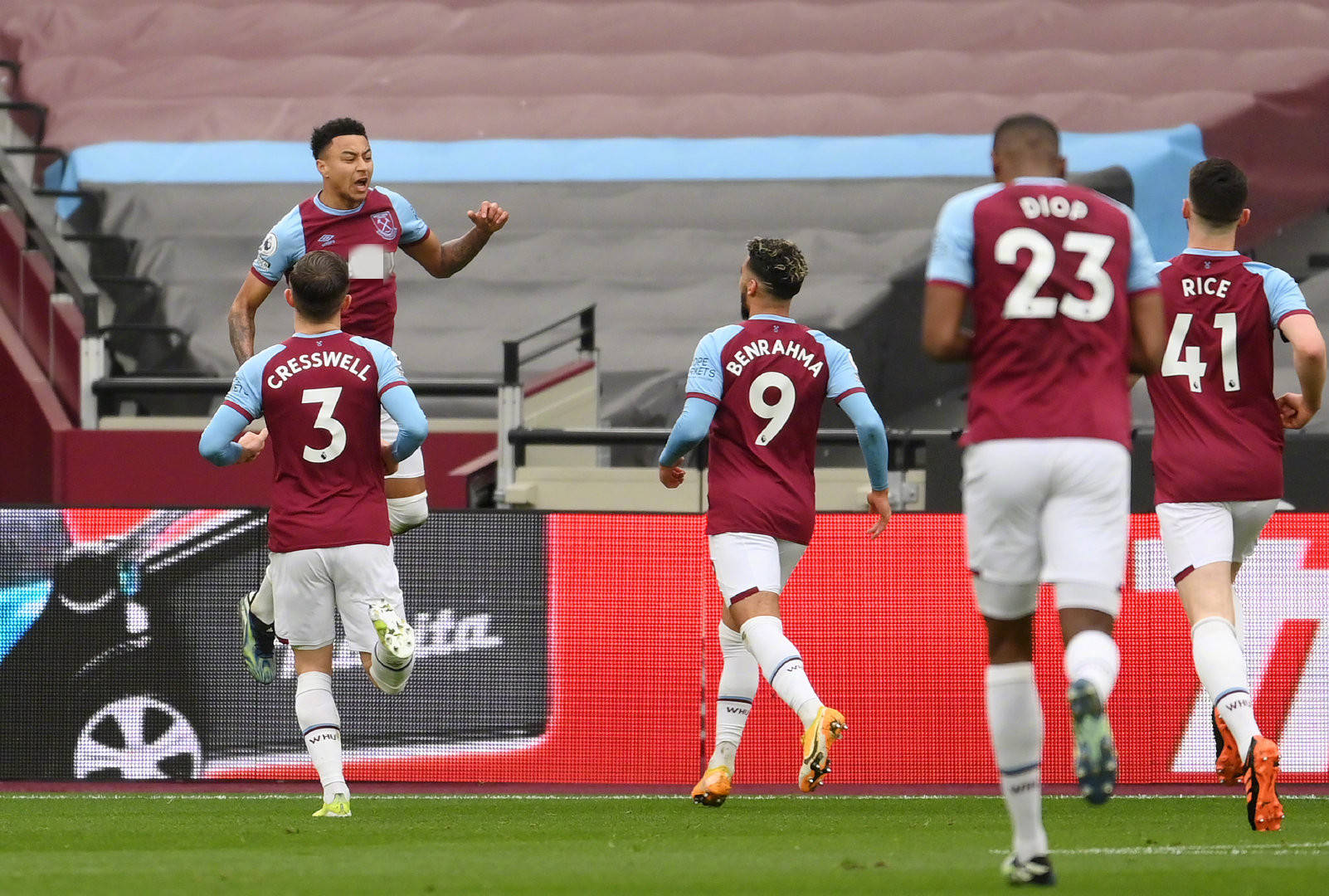 园体育场每 园体育场每